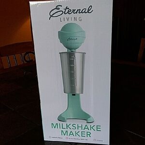 Eternal Living Milkshake Maker in Mint Green NWT